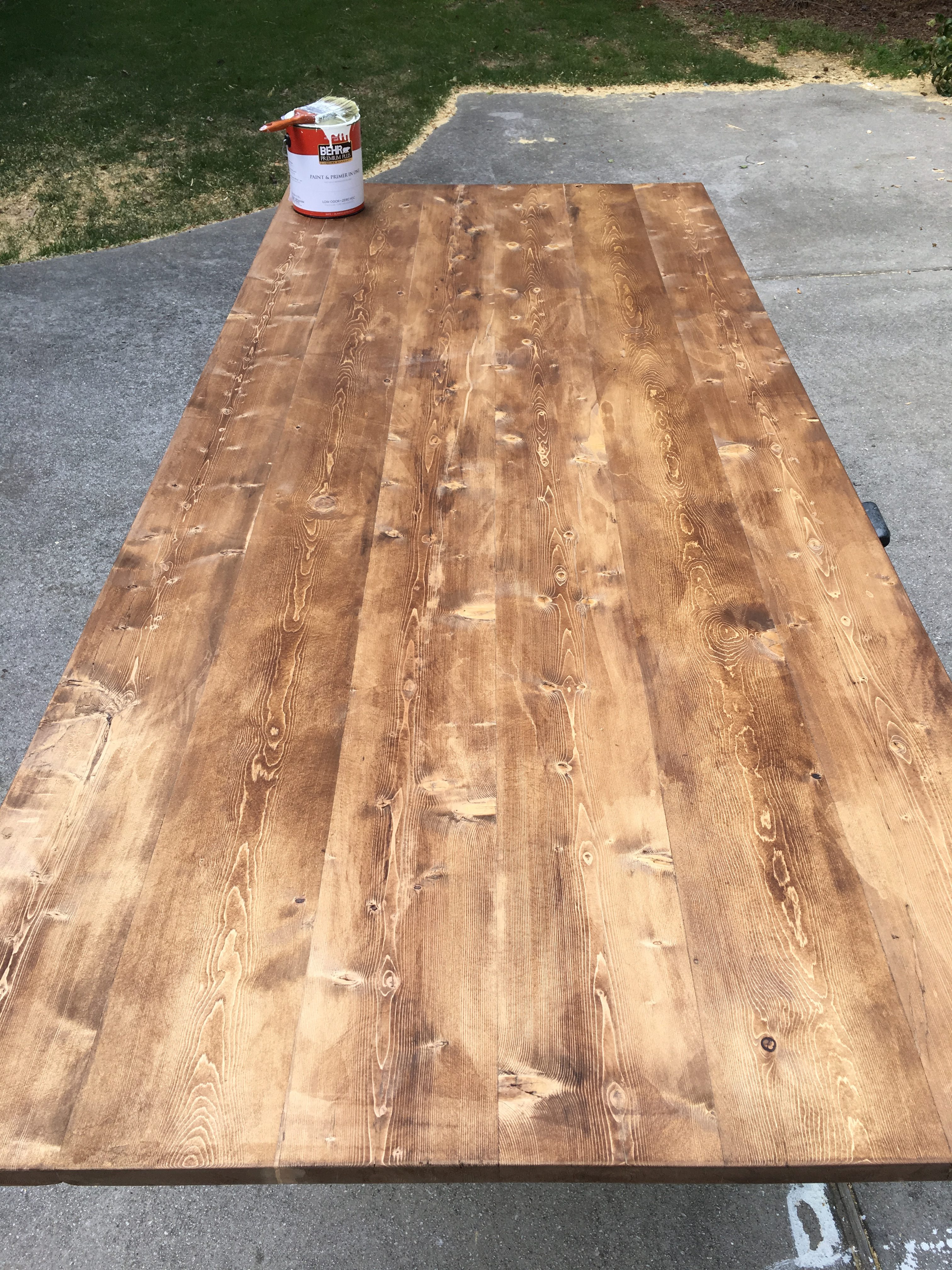 Painting farmhouse store table